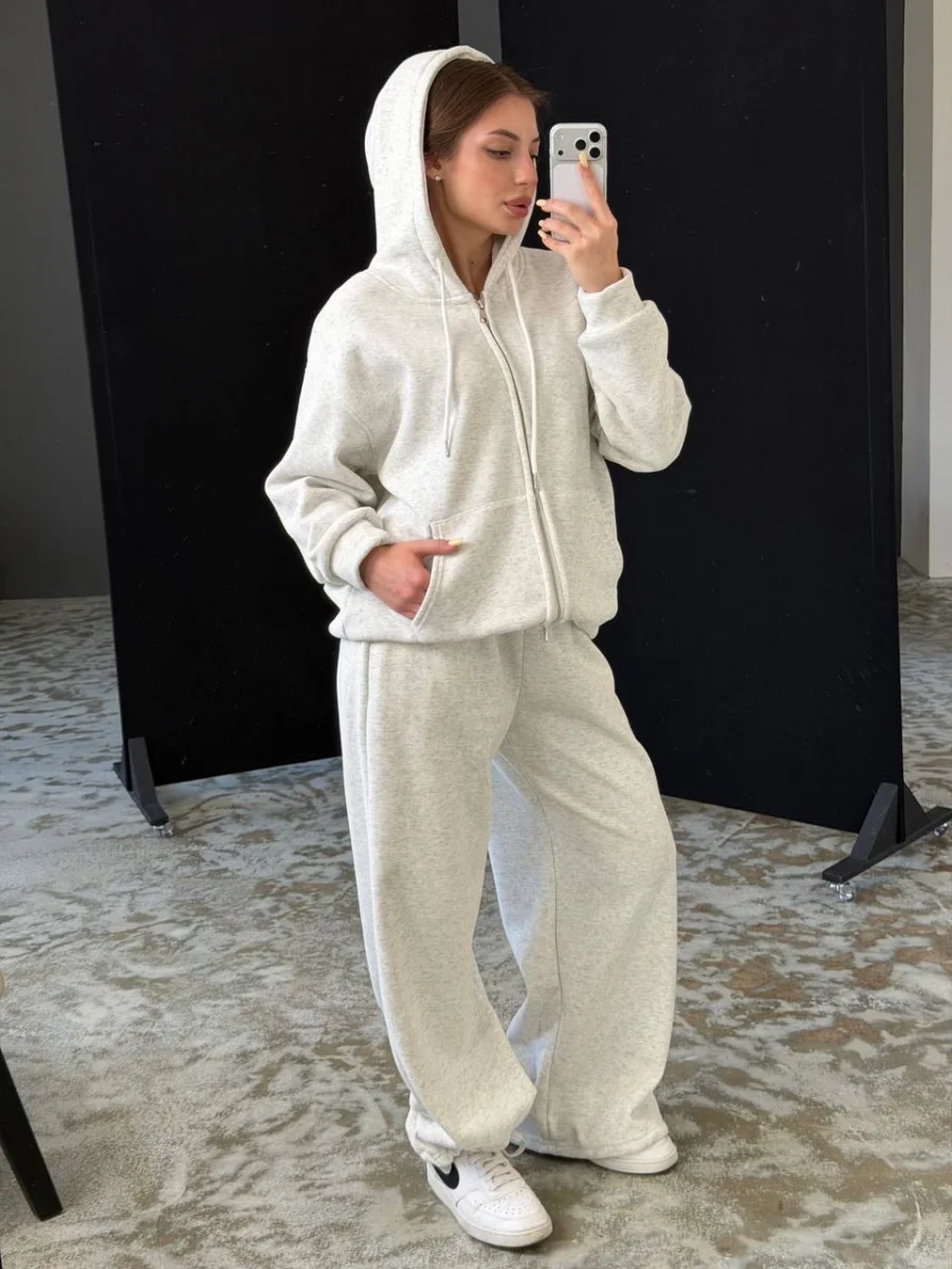 Костюм